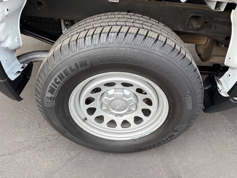 Used 2019 GMC Sierra 1500 Base 4x2 2dr Regular Cab 8 ft. w/ Fleet Convenience Package image 10