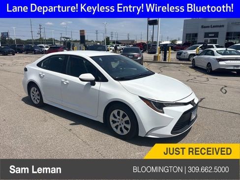 Used 2024 Toyota Corolla LE FWD image 1
