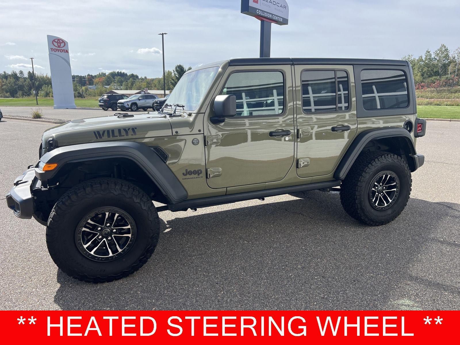 Used 2025 Jeep Wrangler Unlimited Sport AWD/4WD image 2