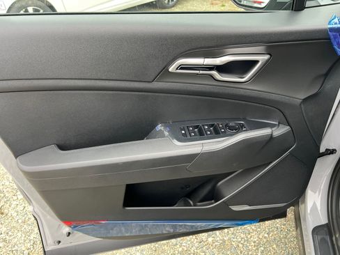 New 2026 Kia Sportage S image 19