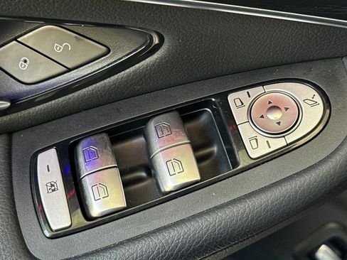 Certified 2022 Mercedes-Benz GLC 300 4MATIC image 13