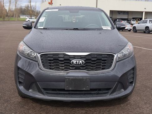 Used 2019 Kia Sorento LX image 9