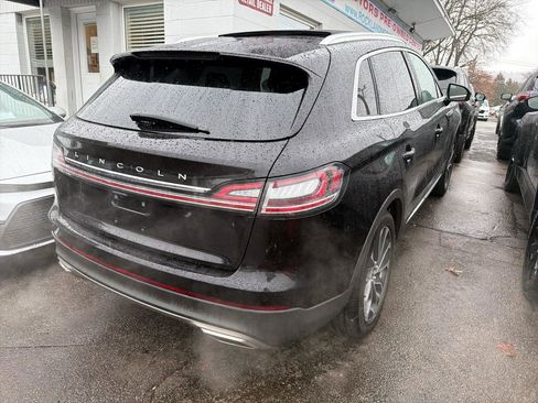 Used 2022 Lincoln Nautilus Reserve image 6