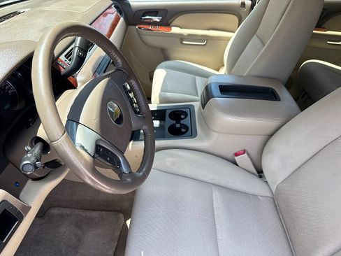 Used 2011 Chevrolet Tahoe LS RWD image 19