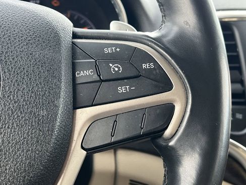 Used 2014 Jeep Grand Cherokee Laredo w/ Quick Order Package 23E image 11