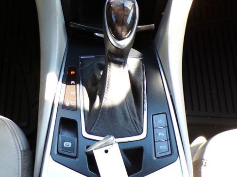 Used 2014 Cadillac SRX Luxury w/ Driver Awareness Package image 19