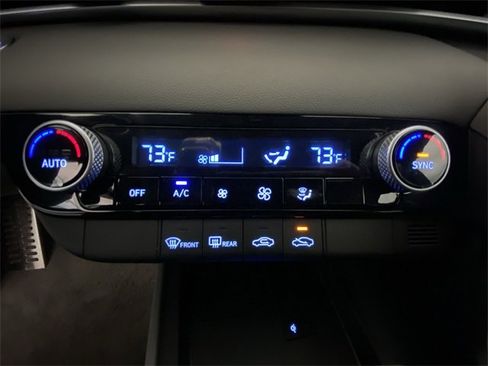 Used 2025 Hyundai Elantra Sport image 18