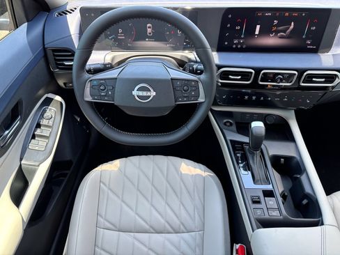 New 2026 Nissan Sentra SL FWD image 13