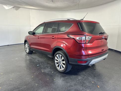 Used 2017 Ford Escape Titanium image 8