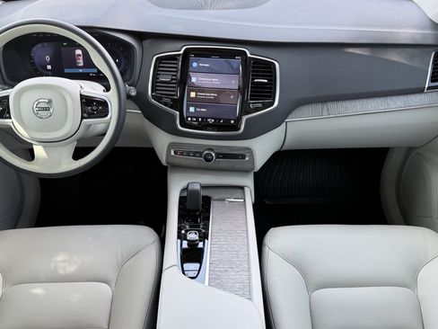 Used 2023 Volvo XC90 B6 Plus w/ Protection Package Premier AWD/4WD image 2