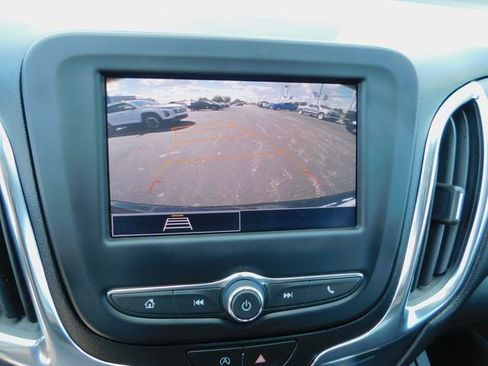 Used 2022 Chevrolet Equinox LT FWD image 31