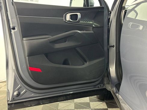Used 2024 Kia Sorento S w/ Panoramic Sunroof Package AWD/4WD image 15