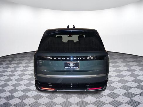 New 2026 Land Rover Range Rover Long Wheelbase SE AWD/4WD image 4