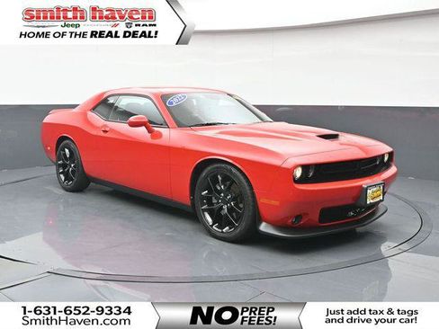 Certified 2022 Dodge Challenger GT RWD image 1