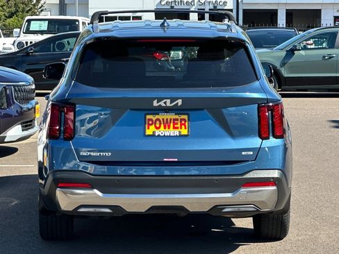 Certified 2025 Kia Sorento EX AWD/4WD image 5
