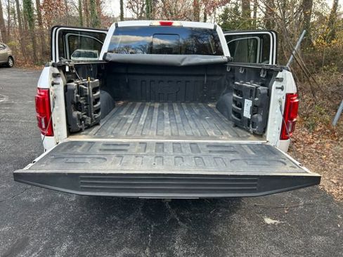 Used 2015 Ford F150 Lariat image 32
