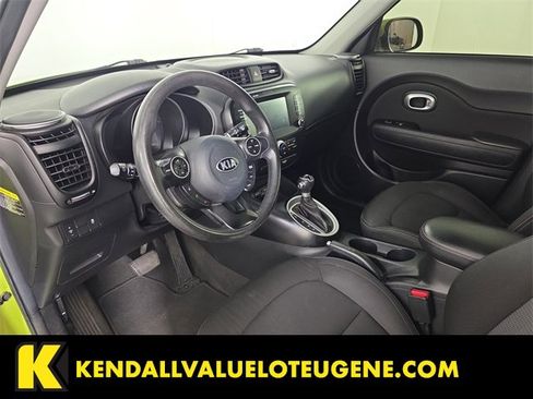 Used 2018 Kia Soul + image 9