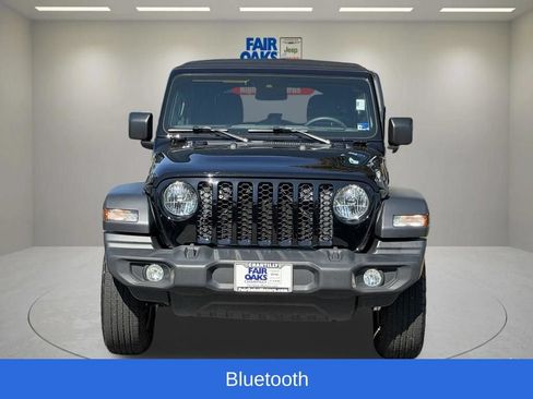 Used 2024 Jeep Wrangler Unlimited Sport AWD/4WD image 4