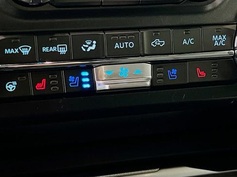 New 2026 Ford F450 Platinum w/ FX4 Off-Road Package AWD/4WD image 23