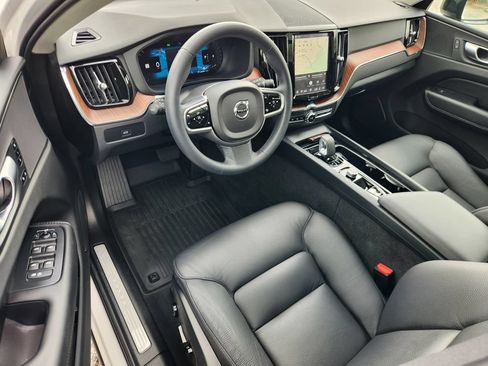 Certified 2024 Volvo XC60 B5 Plus w/ Protection Package Premier AWD/4WD image 15