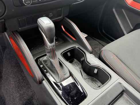 Used 2024 Nissan Frontier Pro-X image 24