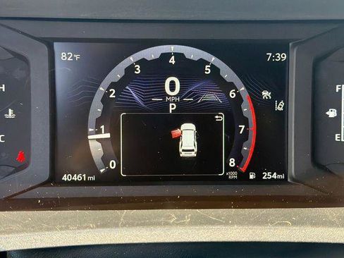 Certified 2025 Toyota 4Runner SR5 AWD/4WD image 27