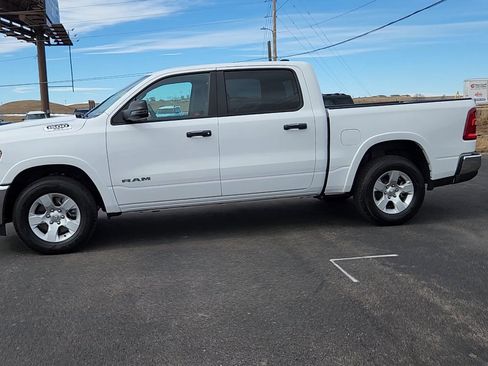 Used 2025 RAM 1500 Big Horn AWD/4WD image 2