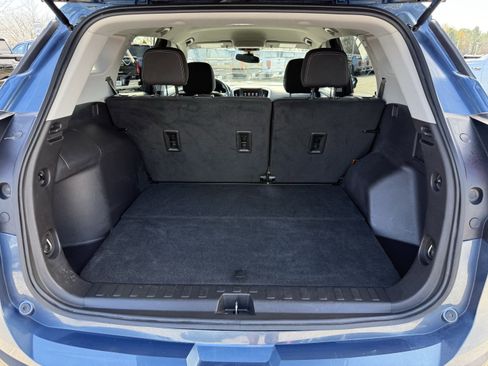 Used 2024 GMC Terrain SLE image 31