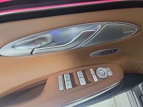 New 2026 Genesis GV70 2.5T Advanced AWD/4WD image 11