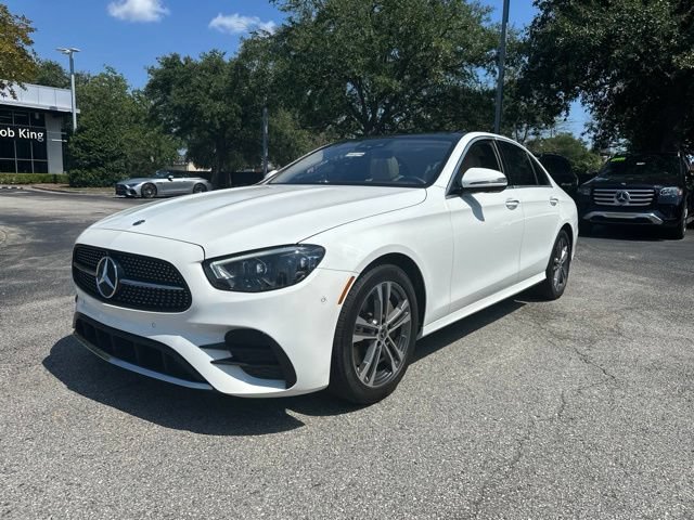 Used 2022 Mercedes-Benz E 350 4MATIC Sedan image 2