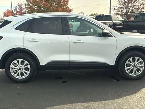 Used 2024 Ford Escape Active w/ Tech Pack #1 image 2