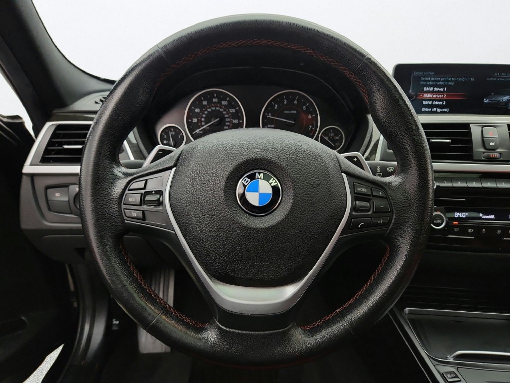 Used 2017 BMW 330i xDrive Sedan AWD/4WD image 14