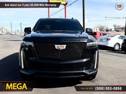 Used 2021 Cadillac Escalade Sport image 3