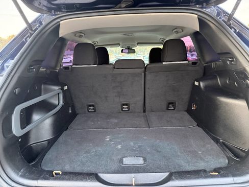 Used 2014 Jeep Cherokee Sport image 27