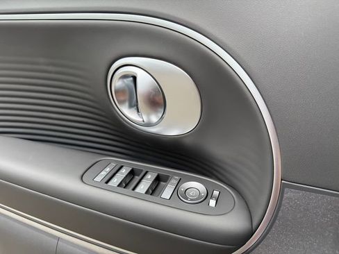 New 2026 Hyundai Ioniq 9 SEL image 28