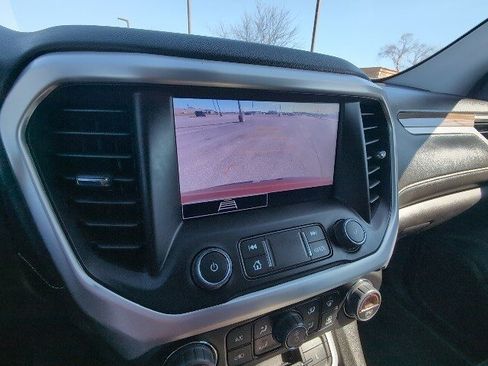 Used 2023 GMC Acadia SLE w/ Driver Convenience Package image 14