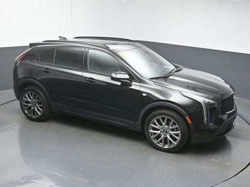 Used 2019 Cadillac XT4 Sport w/ LPO, Midnight Sport Package FWD image 42