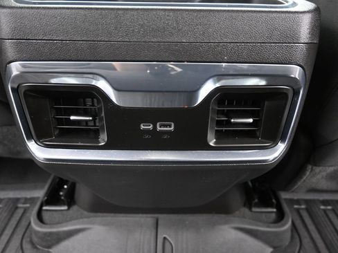 Used 2024 GMC Sierra 1500 Elevation w/ LPO, Elevation Black Package image 10