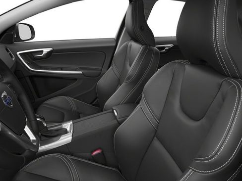 Used 2015 Volvo S60 T5 image 8