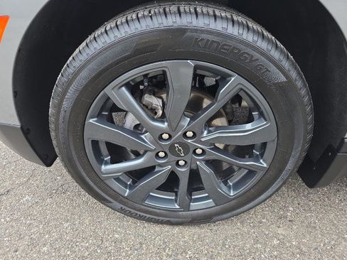 Used 2023 Chevrolet Equinox RS w/ LPO, Floor Liner Package image 11