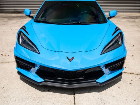 Used 2021 Chevrolet Corvette Stingray Coupe w/ Z51 Performance Package RWD image 20