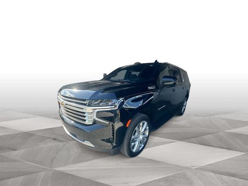 Used 2024 Chevrolet Suburban High Country AWD/4WD image 4