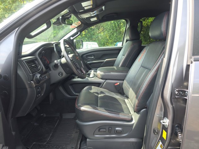 Used 2024 Nissan Titan PRO-4X w/ Pro-4x Convenience Package AWD/4WD image 13