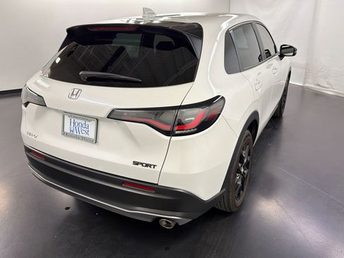 Certified 2024 Honda HR-V Sport image 9