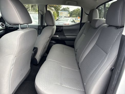 Used 2023 Toyota Tacoma SR5 w/ Technology Package AWD/4WD image 10