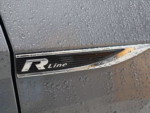 Used 2021 Volkswagen Jetta R-Line w/ R-Line Cold Weather Package FWD image 40