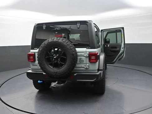 Used 2024 Jeep Wrangler Unlimited AWD/4WD image 35