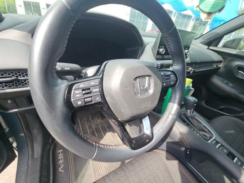 Used 2025 Honda HR-V Sport image 7