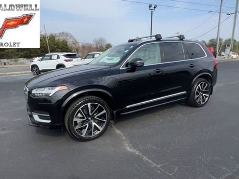 Used 2022 Volvo XC90 T8 Inscription Expression w/ Advanced Package image 4