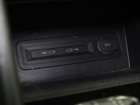 Used 2023 Volkswagen Atlas SE FWD image 24